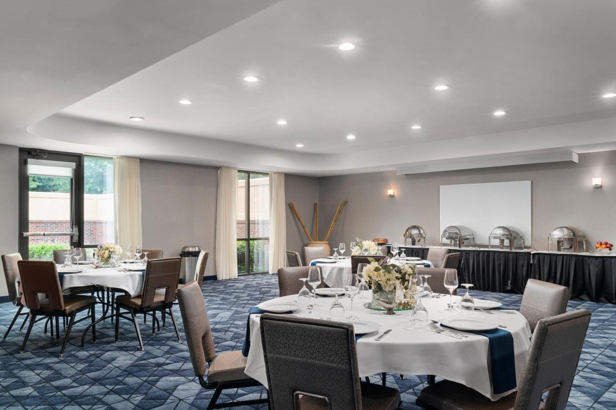 Courtyard Richmond North/glen Allen Hotel 3*